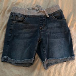 Justice shorts size 12 excellent condition smoke free pet free